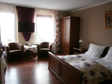 Фото Отель Hotel Apogeum г. Пекары-Слёнске 4