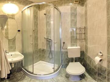 Фото номера Двухместный номер с 2 отдельными кроватями Отель Hotel Apogeum г. Пекары-Слёнске 3