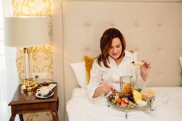 Фото номера Улучшенный двухместный номер с 1 кроватью Отель Rezydencja Luxury Hotel Bytom Piekary Śląskie г. Пекары-Слёнске 12