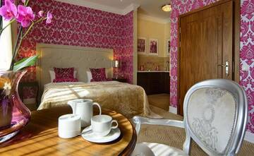 Фото номера Улучшенный двухместный номер с 1 кроватью Отель Rezydencja Luxury Hotel Bytom Piekary Śląskie г. Пекары-Слёнске 6